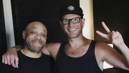 KILLSWITCH ENGAGE Guitarist ADAM DUTKIEWICZ And Ex-Singer HOWARD JONES Record 10 Songs For New Project